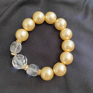 Pearl bracelet